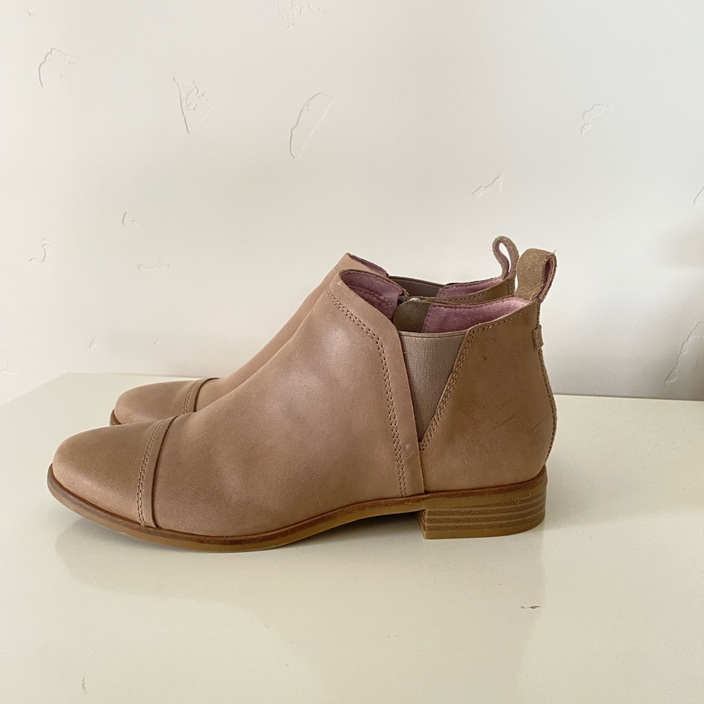 TOMS Reese Bootie Taupe Beige Gray Ankle Boots